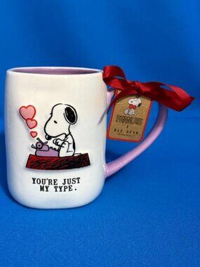 BRAND NEW RAE DUNN PEANUTS SNOOPY " YOU'RE JUST MY TYPE " HEART HANDLE MUG / CUP